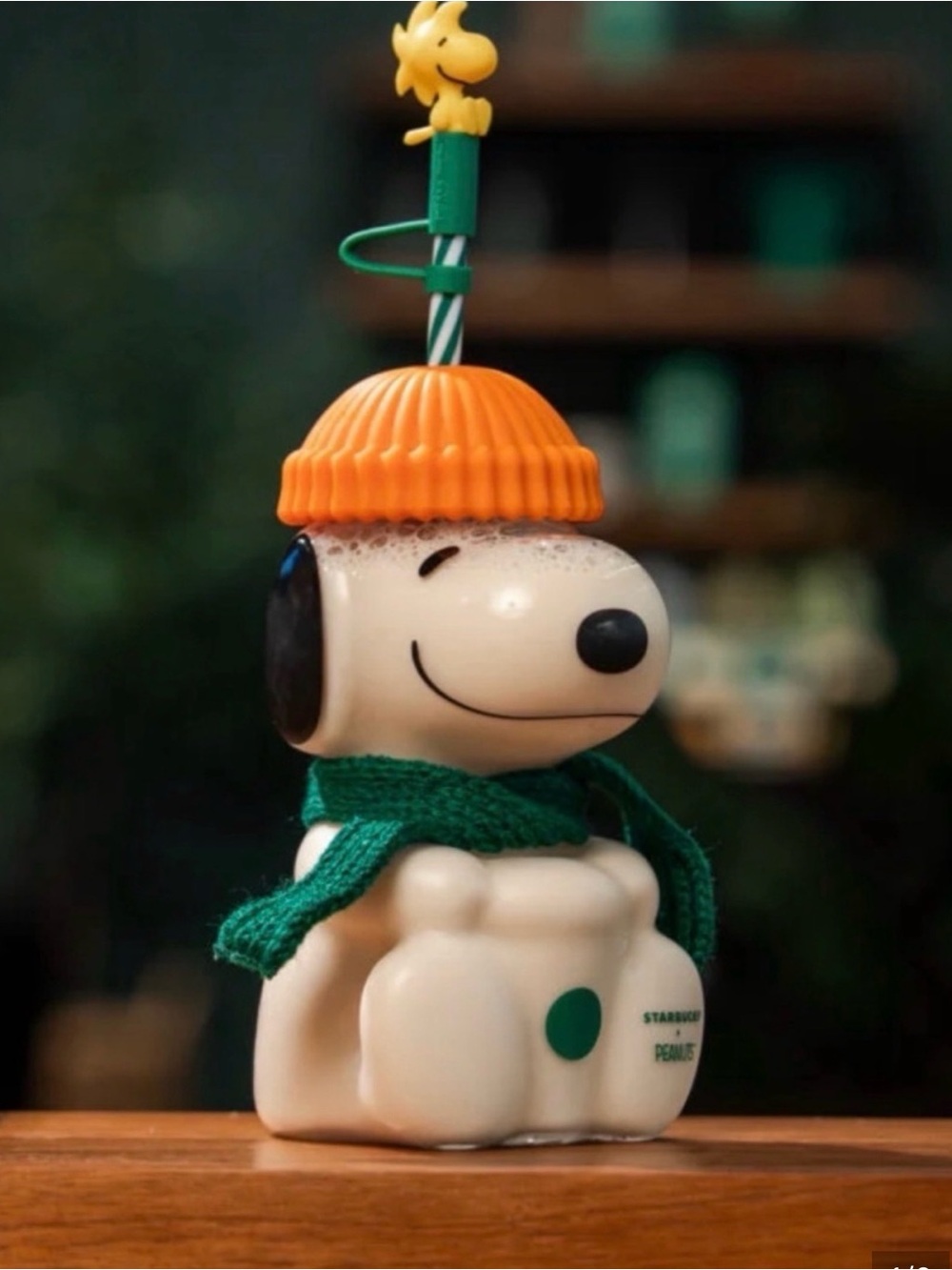 Starbucks x Peanuts Snoopy glass mug